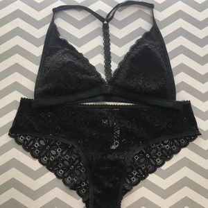 Victoria’s Secret Lace Bralette Set